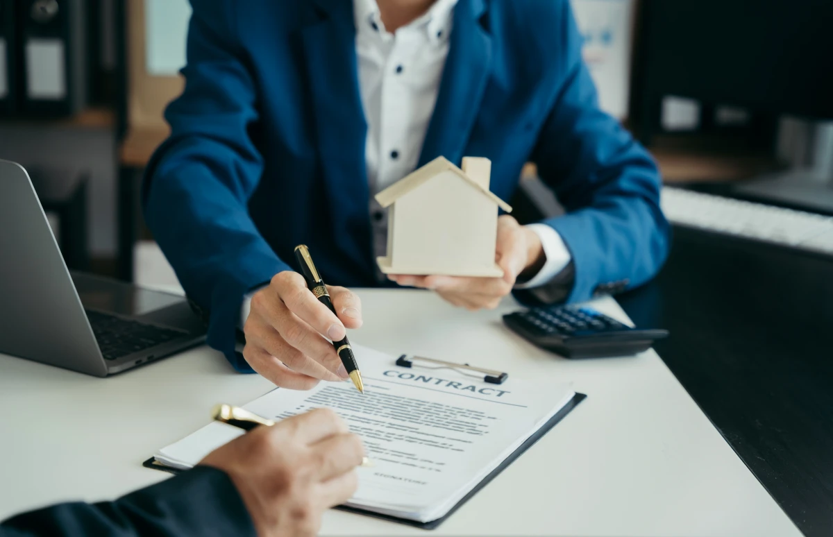 Assurance professionnelle pour artisan : indispensable pour faire face aux aléas du quotidien